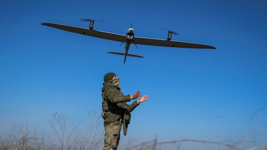 Cách Ukraine dùng UAV cảm tử để “chọc mù” hệ thống trinh sát Nga